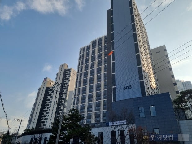 진짜 맞냐…분양가보다 1억 빠진 입주권에 성남 아파트 발칵 | 한국경제