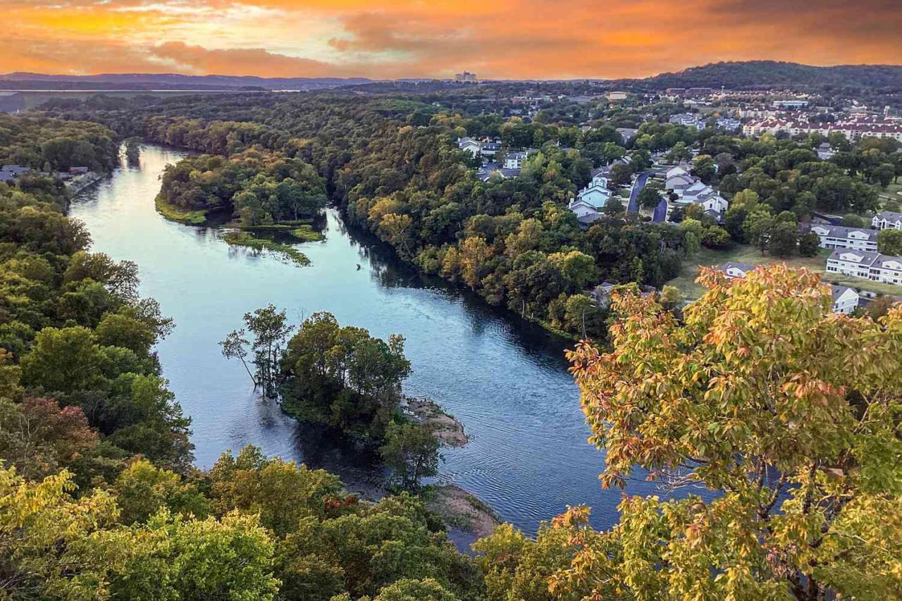 This Town In The Ozarks Is One Of The Best Places To Buy A Lake House In  2023